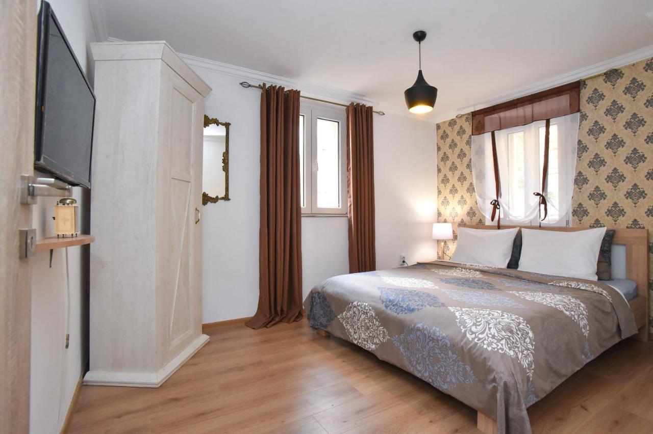 Daire Palm Square 2 *